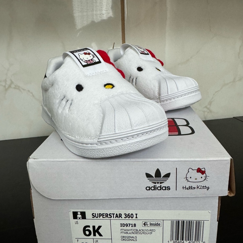 Adidas Hello Kitty White Sneakers Sanrio Bow - Picture 3 of 3